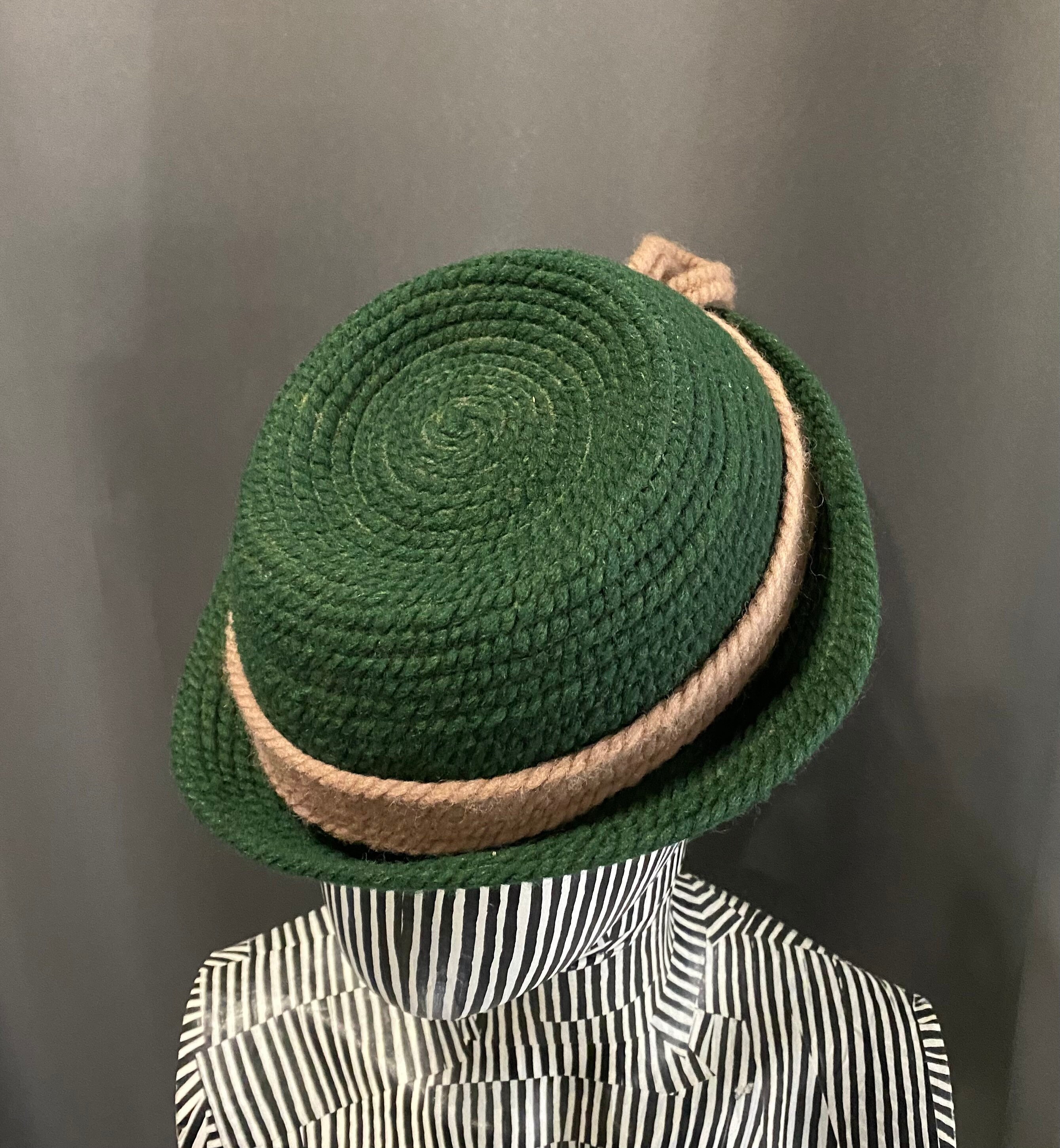 NEEDLEPOINT EVERITT Vintage Cloche Style Green and Brown  display picture 3