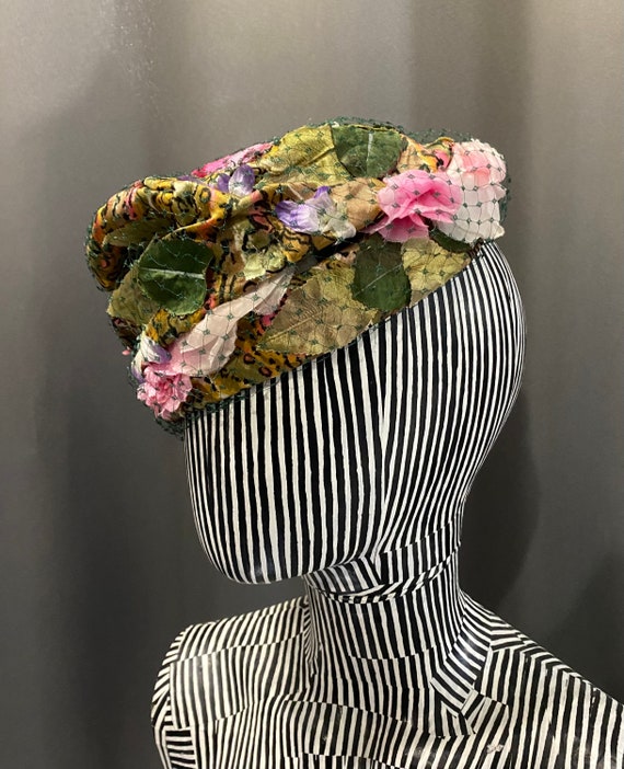 MAGNIN & CO Vintage Pillbox Floral Netted Hat