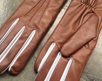 Leather gloves for ladies / gloves-leather gloves-elegat gloves-gift for her/ brown/Christmas gift/ladies gloves/driving gloves/ wool lining