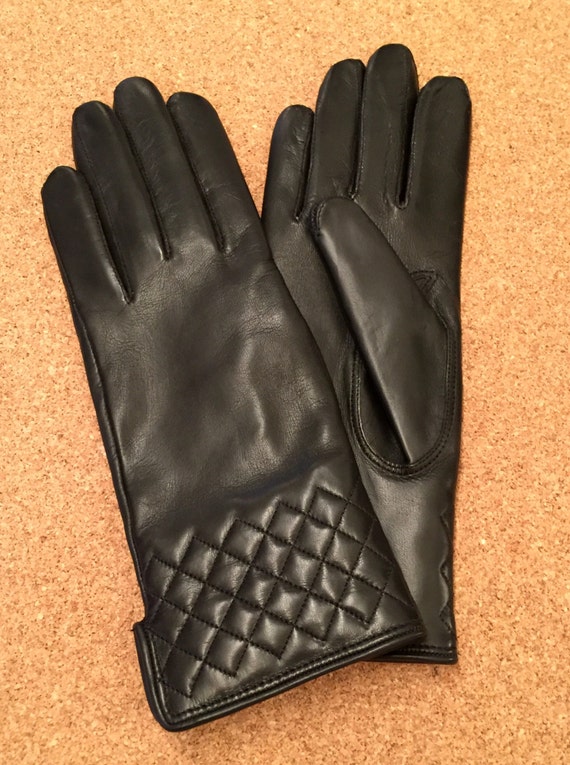 louis vuitton gloves leather