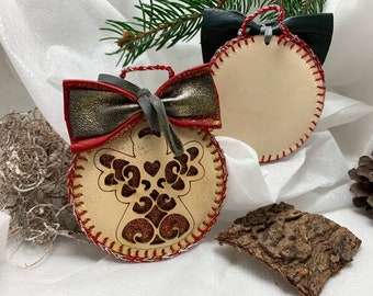 Christmas ornaments, leather ornaments/ Christmas tree decoration/ personalized gift/ Wedding gift/ felt decoration/ Home decoration