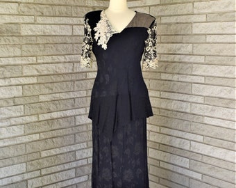 Vintage 1980s 1990s 2 pc black floor length evening maxi skirt and top with off white lace embellishments by Spencer Alexis size 6