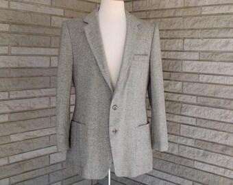 Vintage 1960s gray tweed 2 button sport coat jacket by Four/Forty