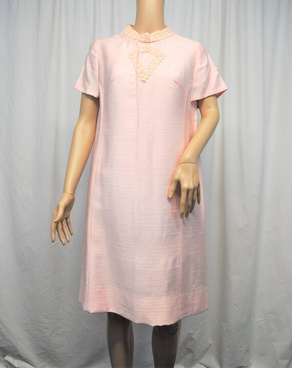 Vintage 1960s Alfred Weber pink silk dupioni shor… - image 1