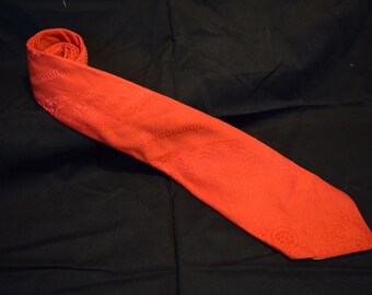 Vintage Red Woven Pattern Resilio Neckwear Neck Tie