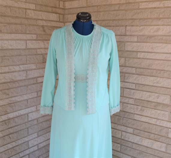 Vintage 1970s mint green knit floor length sleeve… - image 2