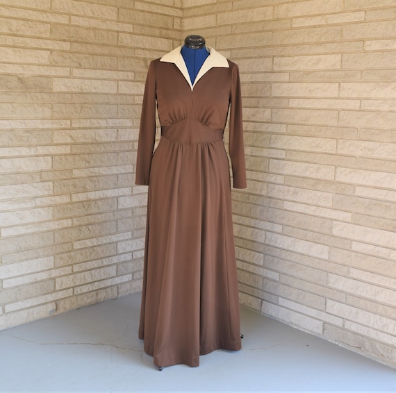 Vintage 1970s brown knit floor length empire long