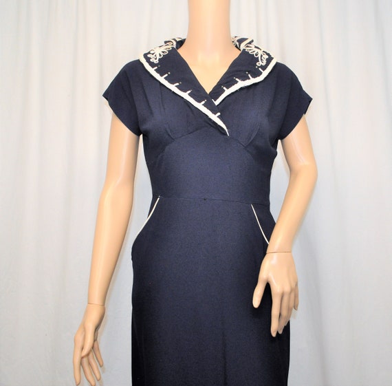 Vintage 1940s 1950s navy blue short sleeve day dr… - image 7