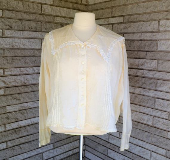 Vintage 1920s 1930s long sleeve silk white front … - image 1