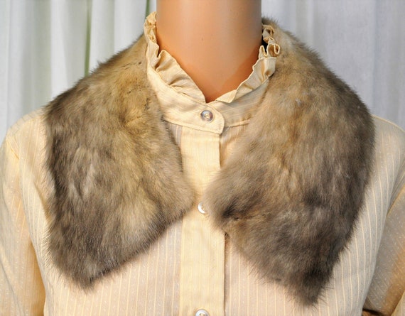 Vintage 1960s Silver Fox gray fur removable collar - image 1