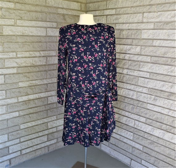 Vintage 1980s First Issue navy blue with flower p… - image 2