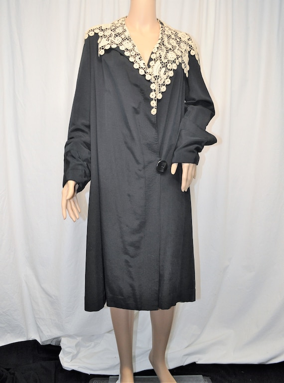 Vintage 1920s black faille side close coat with of
