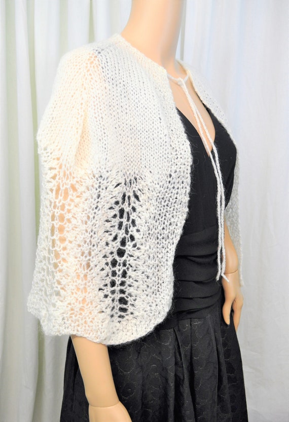 Vintage 1970s white hand knit and crochet cape