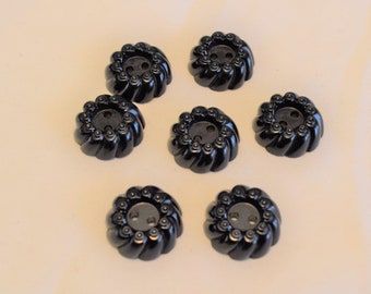 Vintage 1960s 1970 Black molded plastic buttons - flower motif, set of 7, measure 3/4" diameter