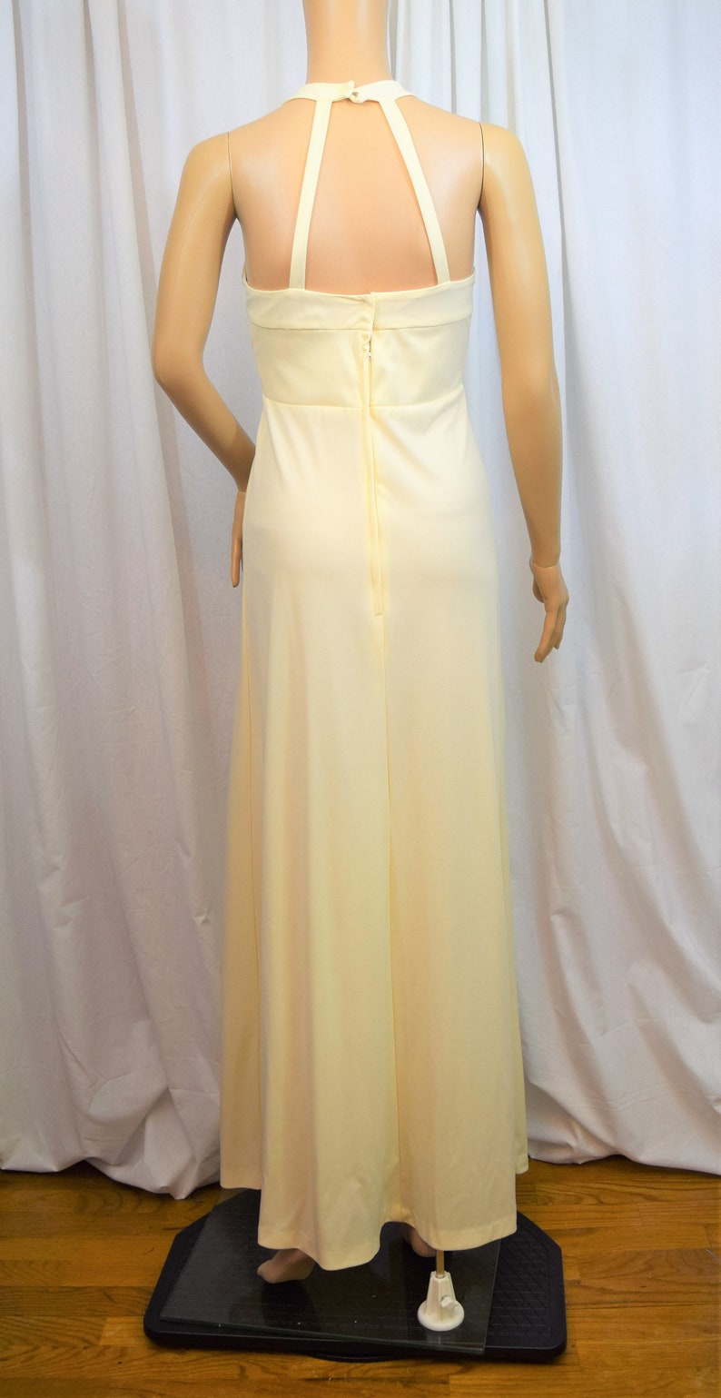 Vintage 1980s off white knit halter formal gown maxi floor length evening dress