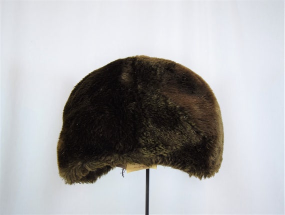 Vintage 1960s brown velour faux fur winter hat sl… - image 4