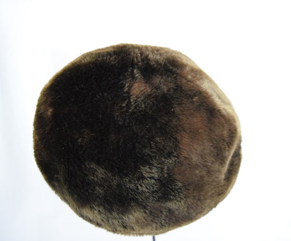 Vintage 1960s brown velour faux fur winter hat sl… - image 5