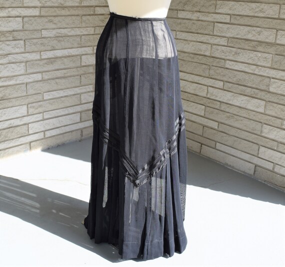 Vintage 1900s 1910s Edwardian black mesh gauze ri