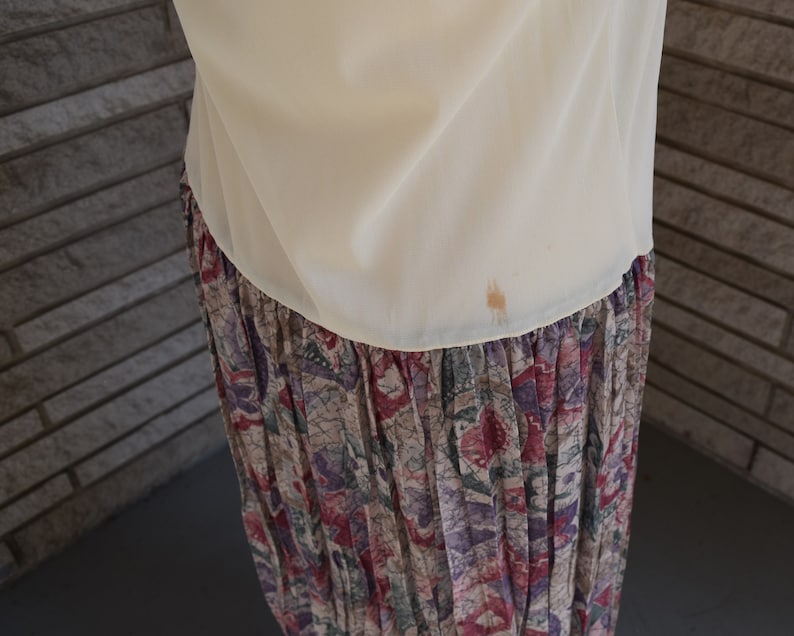 Vintage 1980s boho loose cut dress with floral print pleated skirt and crochet cotton long tunic by Positive Attitude size 5 6