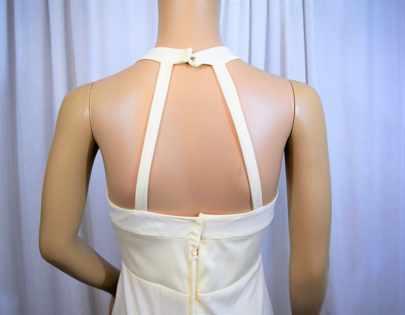 Vintage 1980s off white knit halter formal gown maxi floor length evening dress