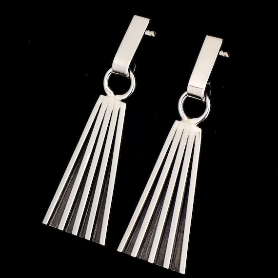 Yellowstone Earrings Beth Dutton Sterling Silver: Tom Hawk Navajo