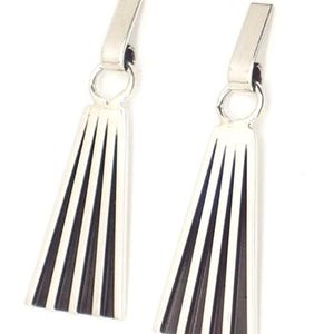 As Seen on Yellowstone! Earrings Beth Dutton Sterling Silver: Tom Hawk Navajo image 6