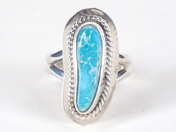 Rare Vintage Native American Navajo Linda Johnson Sterling Silver White Turquoise Ring Rare Vintage Native American Navajo Linda Johnson Sterling Silver White Turquoise Ring