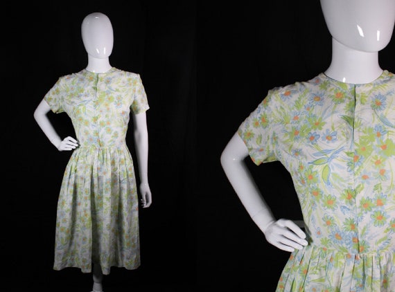 Vintage 1960s Daisy Floral Print Full Skirt Day Dr