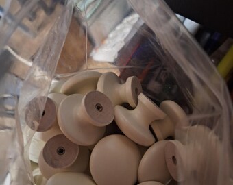 ONE Hundred (100) Pieces Factory New MAPLE 1 1/2" finished Wood Cabinet Knobs / Pulls EGGSHELL