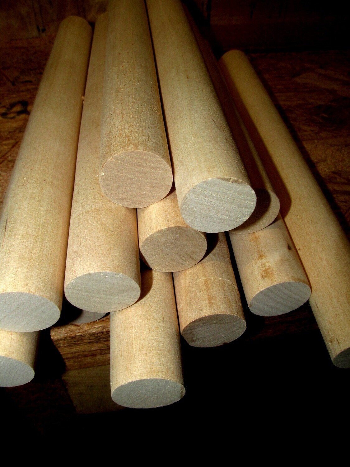 26 Dowel Rod, Hardwood Wood Stick, Walnut Dowel Hanging, Weaving, Macrame  Pole