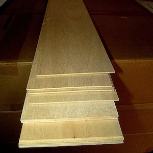 10 Sheets Thin Sanded KILN DRIED BASSWOOD 12&quot; X 3&quot; X 1/8&quot; Lumber Wood