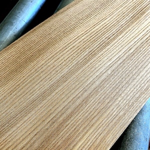 11 Sheets Beautiful Quartered Elm Veneer 24&quot; x 6&quot;