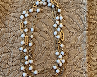 VINTAGE NECKLACE WHITE Beaded & Gold Tone Chain 52 inches