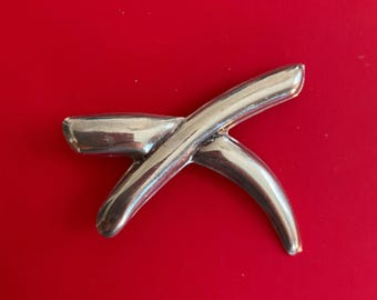 SILVER PIN or PENDANT With Pin Clasp and Ring for a chain, made in Mexico