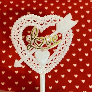 Palhetas de cupcake de coração branco chique vintage, conjunto de 12, palhetas de coração de plástico, ouro &quot;LOVE&quot;, 2,5 pol., década de 1980