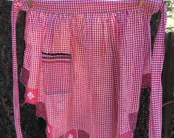 Vintage Red Gingham Apron, Black and White Chicken Scratch Embroidery, Black RicRac Trim, Fancy Geometric Edge Design
