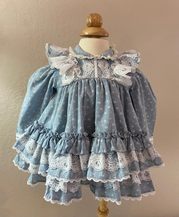 Vintage Mini World Ultra Ruffled, Full Circle Dre… - image 1