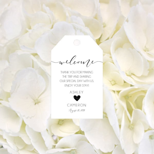 Simply Elegant Wedding Welcome Tags / Wedding Hotel Bags / Set of 8 / Destination Wedding Tags / Welcome Tags / Black and White