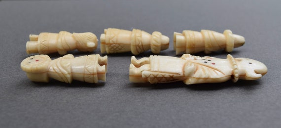 5 Vintage Zuni Kachina Bone Necklace Pieces, Beau… - image 6