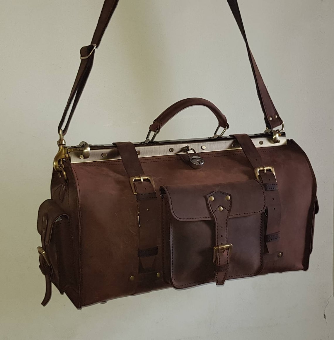 Handmade Distressed Buffalo Leather Doctor Bag / Vintage Metal Etsy