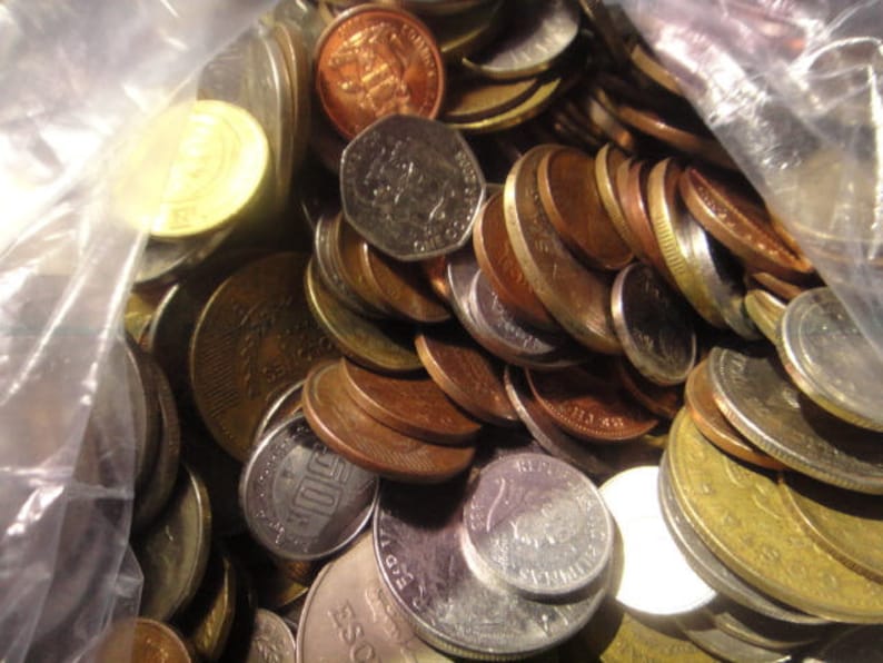 2 lbs. 2 pounds of Bulk Foreign Coins Great for collecting, school projects, or crafting. FREE SHIPPING image 4