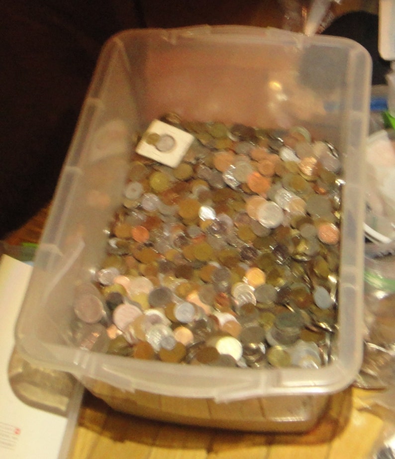 50 Different Foreign Coins For Collecting, School Projects, or Crafting. FREE SHIPPING image 2