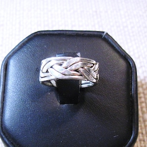 Size 6 Solid 925 Sterling Silver Ring, Beautiful Vintage Solid 925 Sterling Silver Woven Braided Ring Size 6 Close Out Sale!