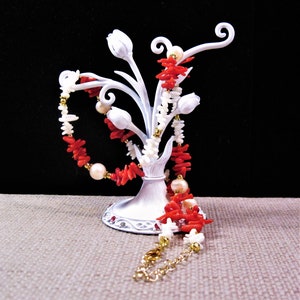 18 inch Coral & Pearl Necklace Gold-Plated, Gorgeous Fancy 18&quot; Gold Plated 130cttw red and White Coral and Peach Pearl Necklace