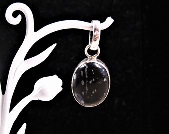 Sterling Snowflake Obsidian Pendant, Cute Vintage 925 Sterling Silver Snowflake Obsidian Pendant