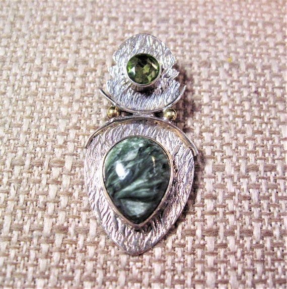 Silver Seraphinite & Peridot Pendant, Fancy 925 S… - image 3