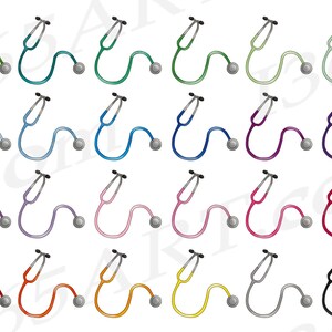 Pu&ograve; includere: Un set di 16 immagini clipart di stetoscopio colorati. Ogni stetoscopio &egrave; di un colore diverso, tra cui verde, blu, viola, rosa, rosso, arancione, giallo, grigio e nero.
