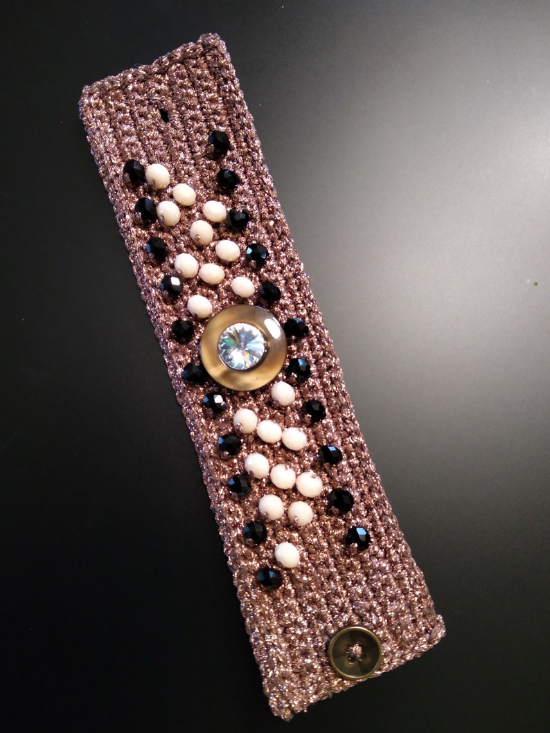 Wristband cuffie bracelet, knit crochet jewelry nichel free. Vegan bijoux, spring summer woman accessories. Casual outfit, luxury present image 3