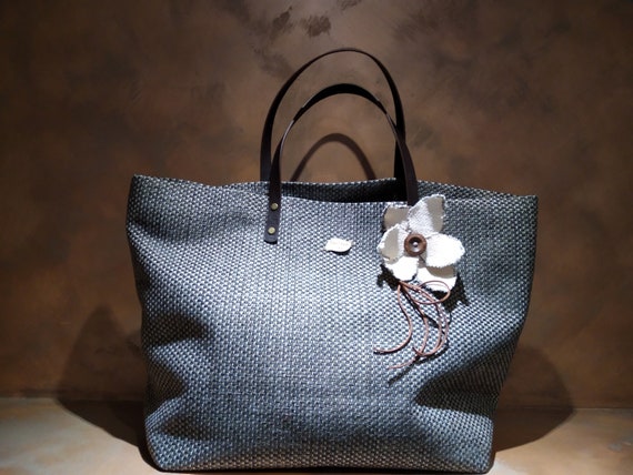 Borsa morbida autunno inverno in tessuto stoffa tappezzeria color grigio e  beige. Shopper boho chic oversize. Regalo prezioso animalista -  Italia