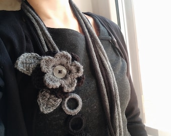 Knit necklace merinos wool. Textile jewelry, crochet scarf cowl gray black tones. Hypoallergenic jewelry nichel free. Spring season jewelry